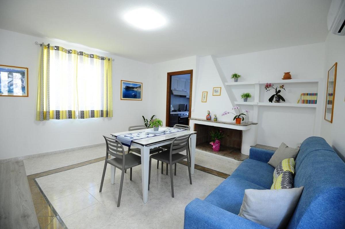 דירות דורגלי Casa Mandoi מראה חיצוני תמונה